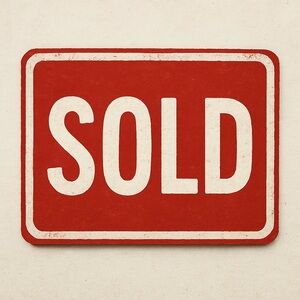 Nike Men's Burgundy Star Pattern T-Shirt